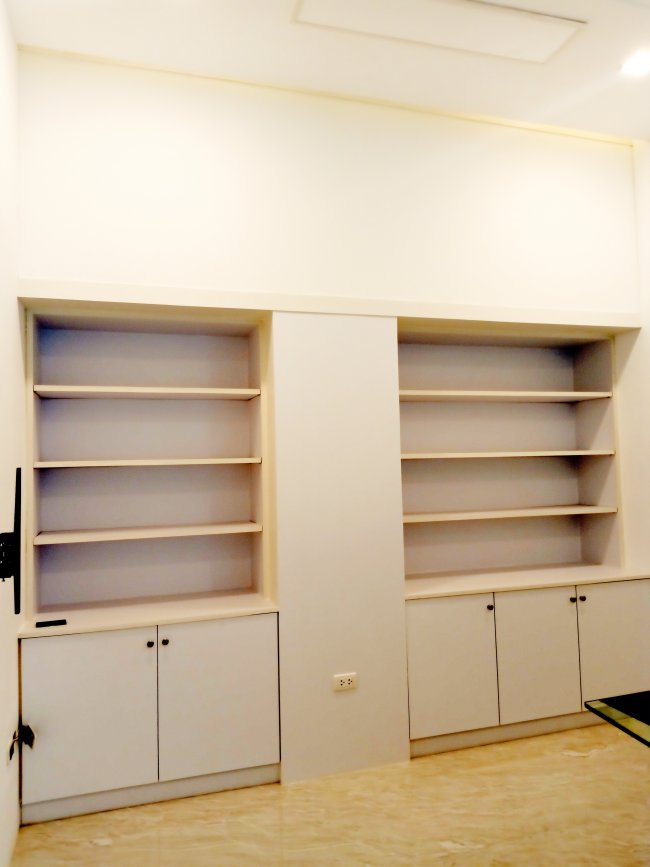 ลามิเนต สีขาว